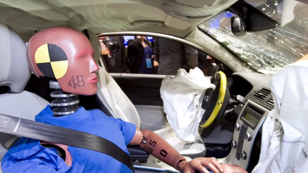 what happens to your body in a car crash